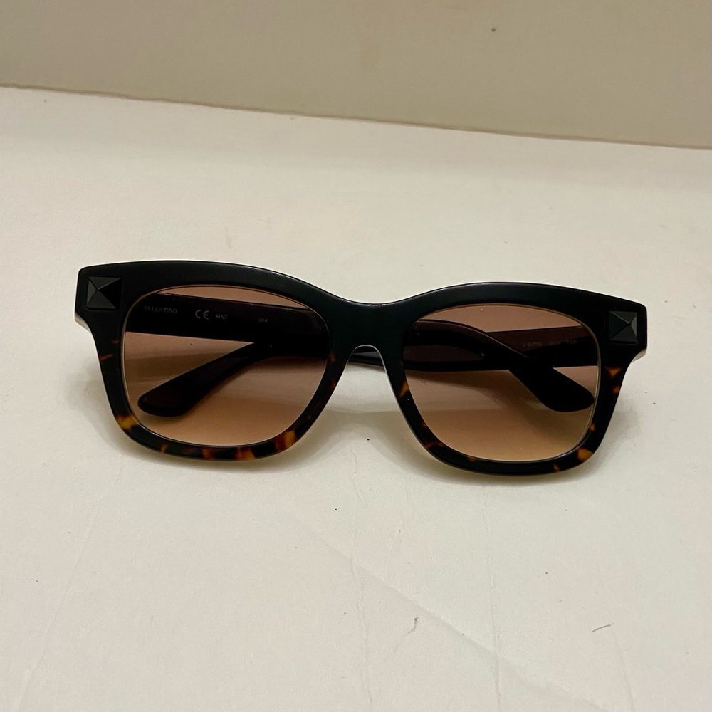 Valentino Brown Tortoise-Tan Sunglasses V670S 013 140